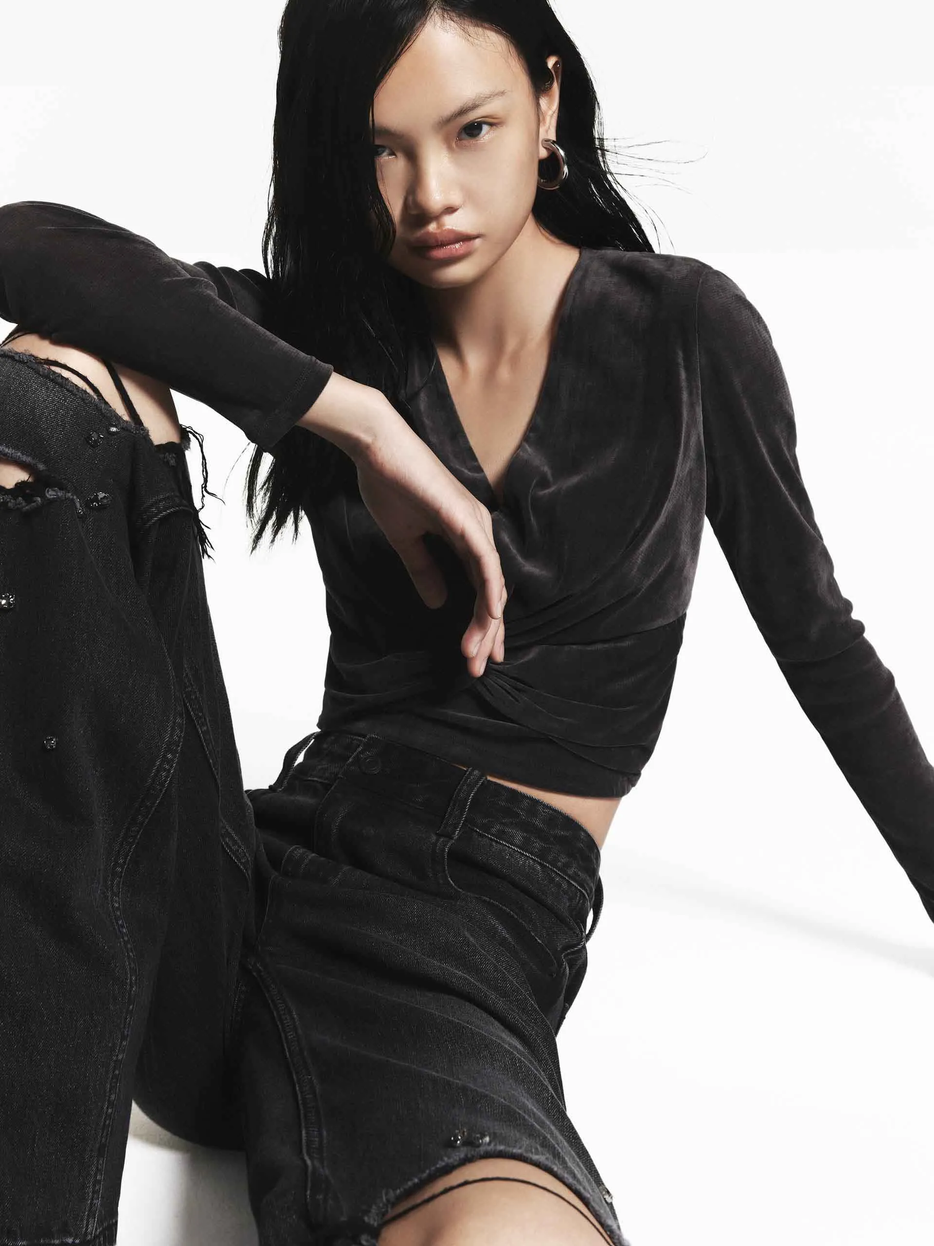 Front Twist Cropped Top
