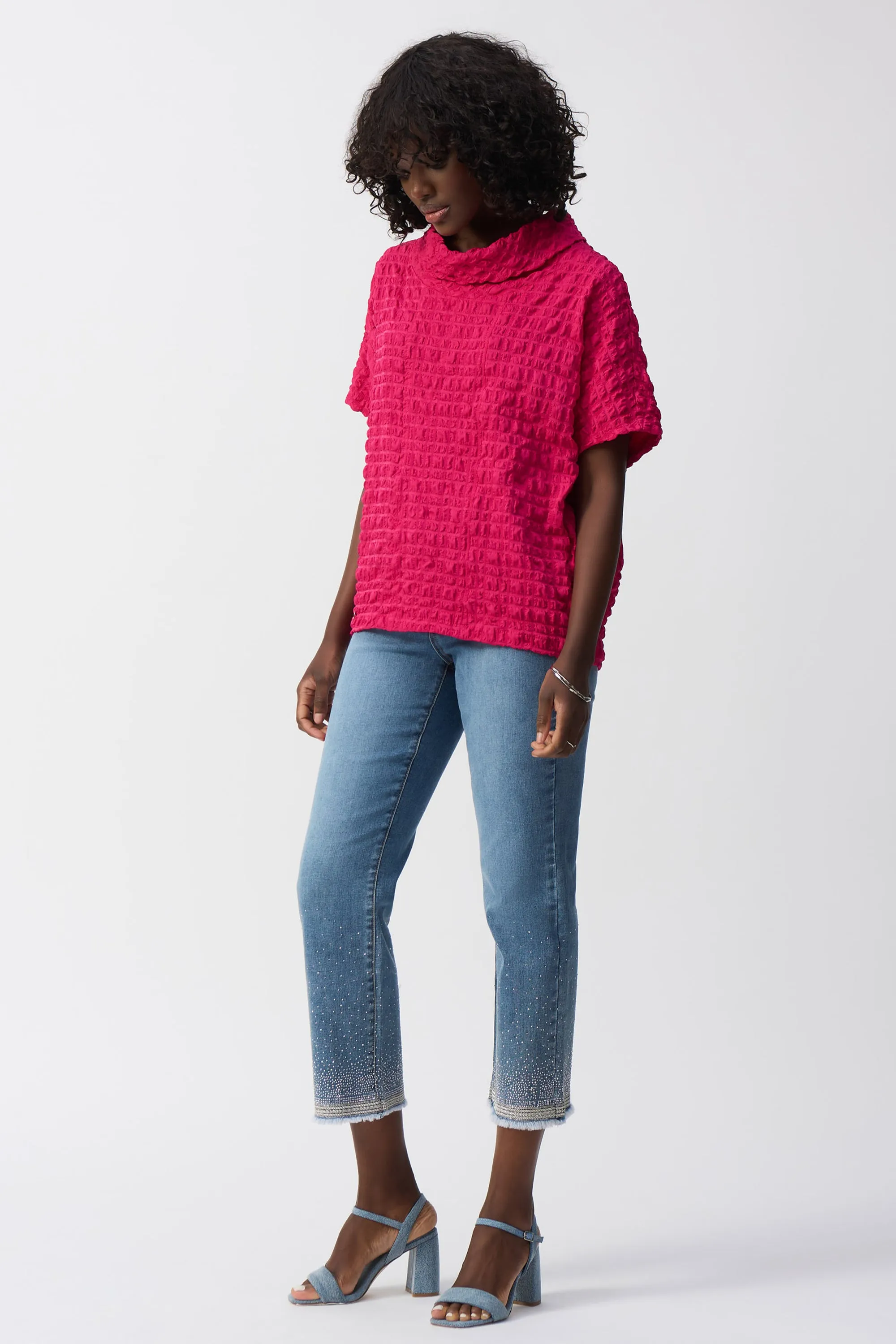 GRADIENT RHINESTONE HEM STRAIGHT CROP JEAN