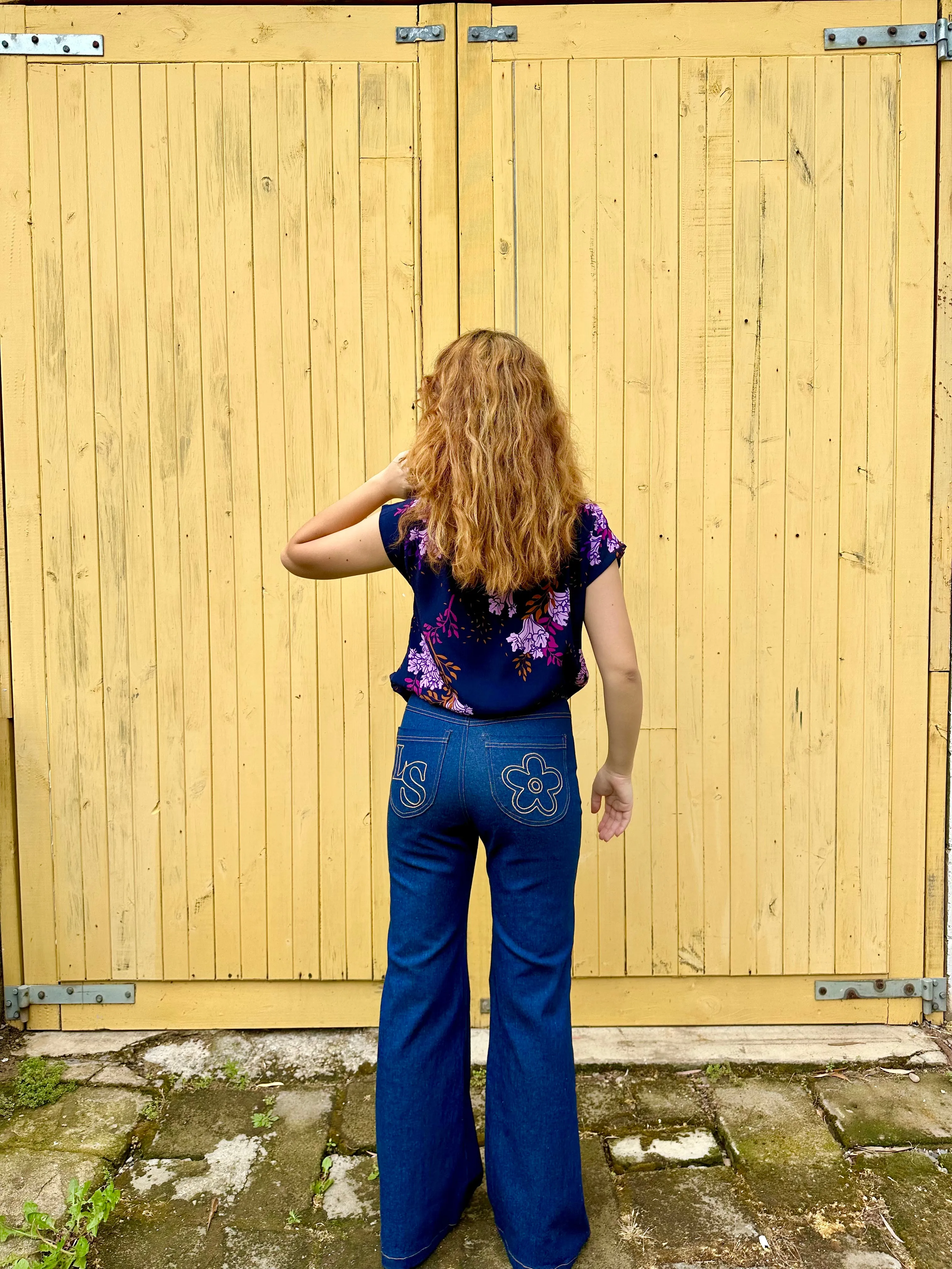 HR Bootleg Jeans