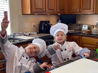 JR CHEF JACKET & HAT WITH CHECKERED TRIM