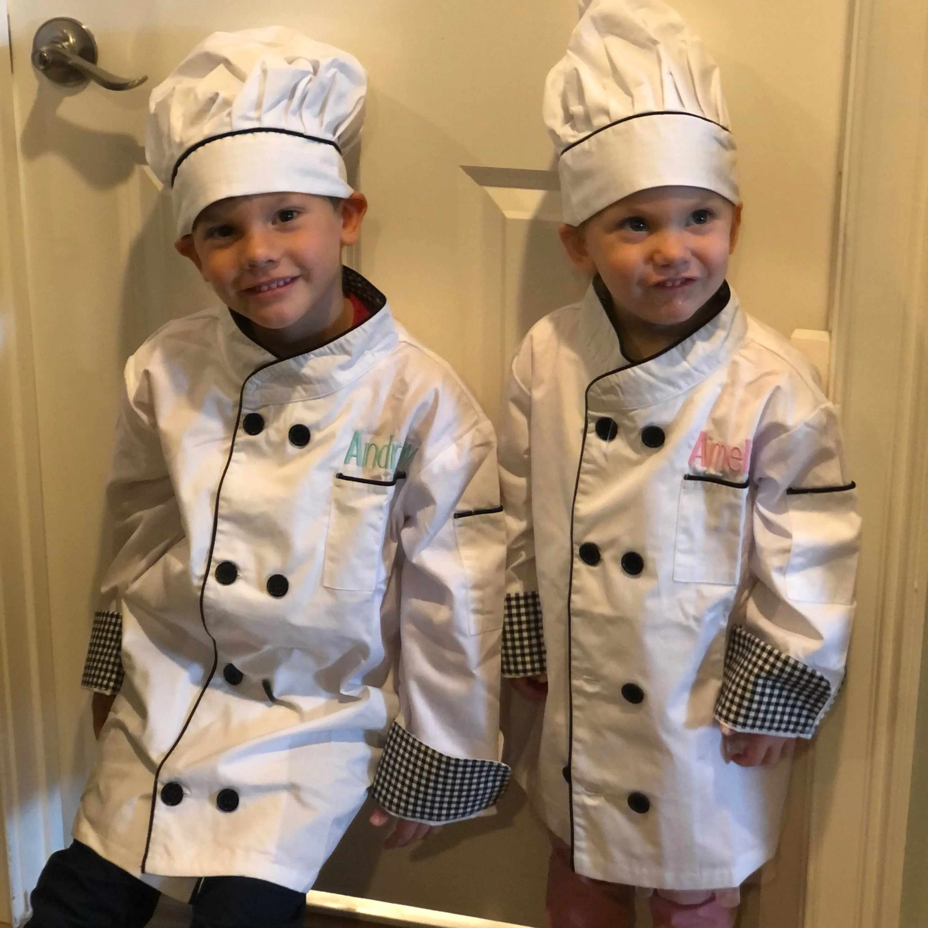 JR CHEF JACKET & HAT WITH CHECKERED TRIM