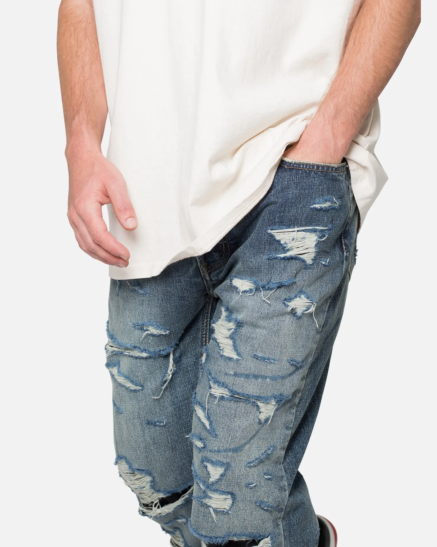 MNML V567 Baggy Destroyed Denim Jeans Blue