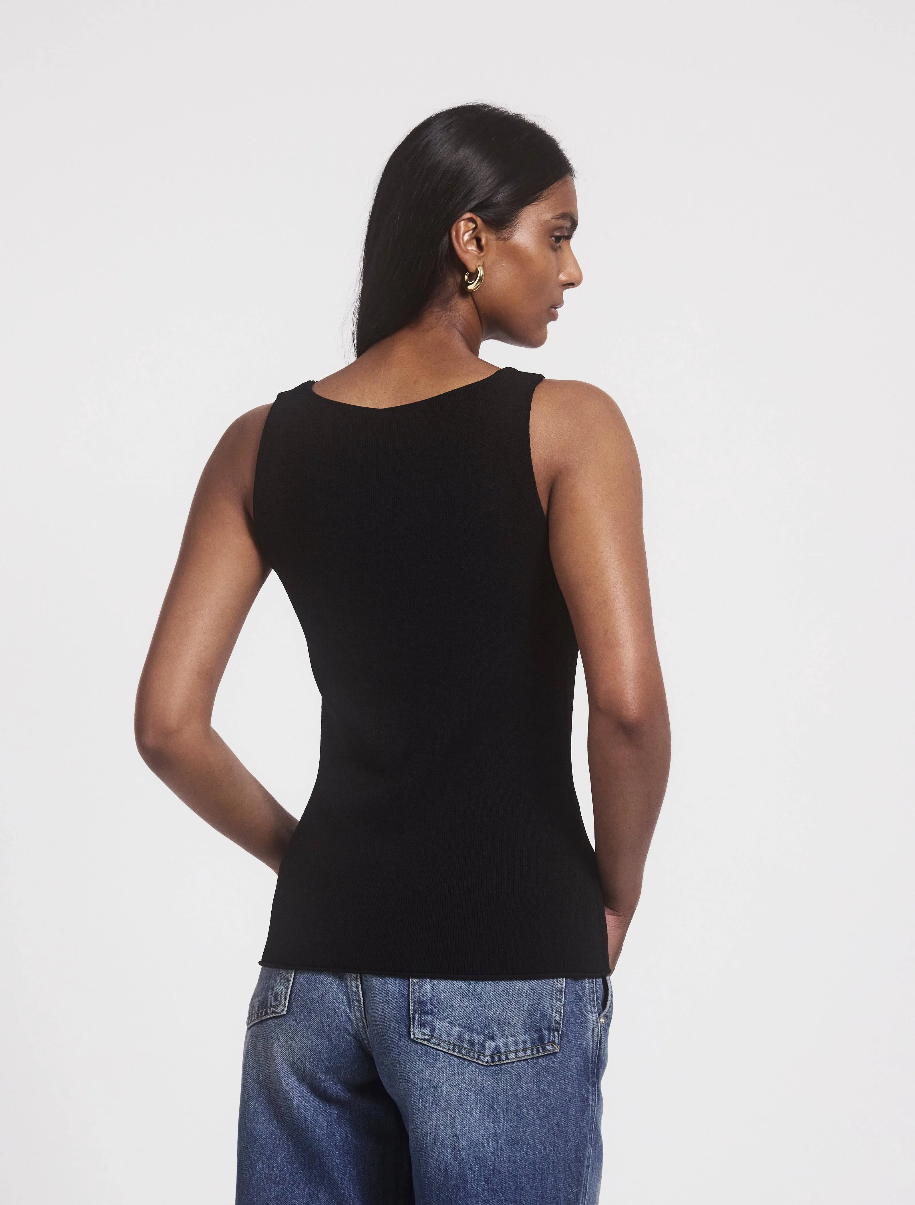 Syro Top In Black