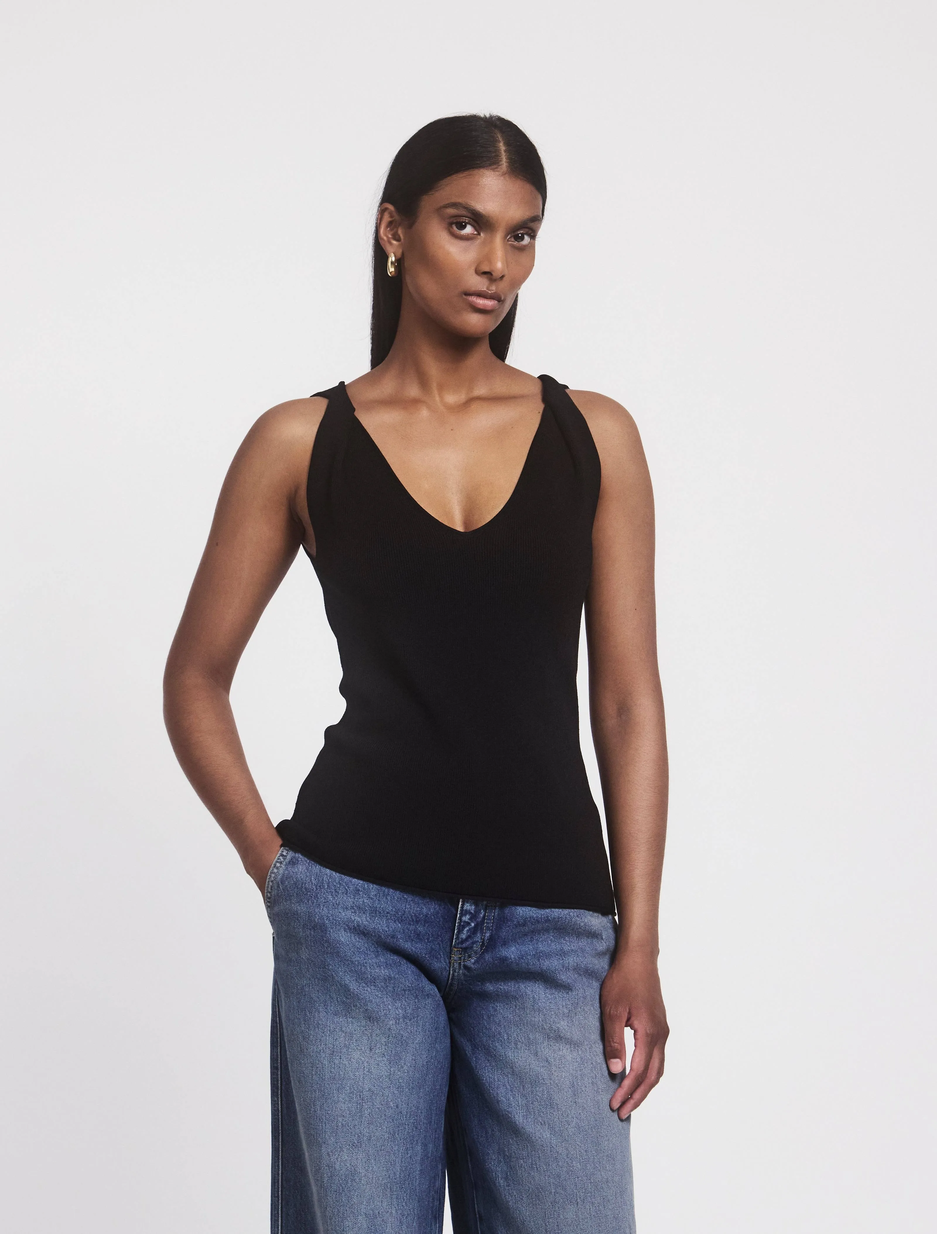 Syro Top In Black